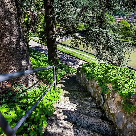 Baragiola * كومو